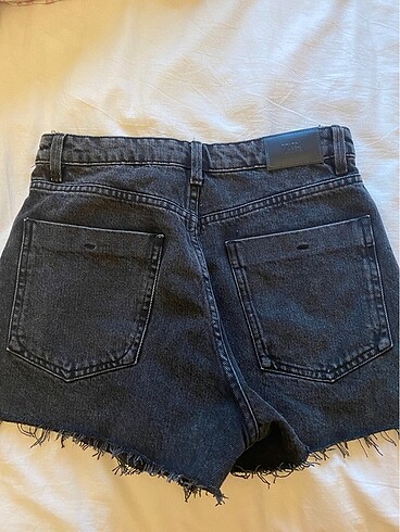 Zara Zara 36beden siyah şort yeni