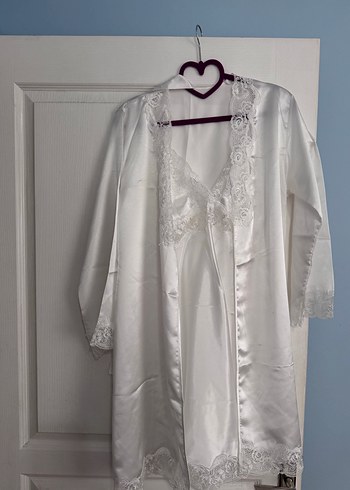 Saten Parlak Beyaz Midi Kadın Sabahlık - Görsel 2