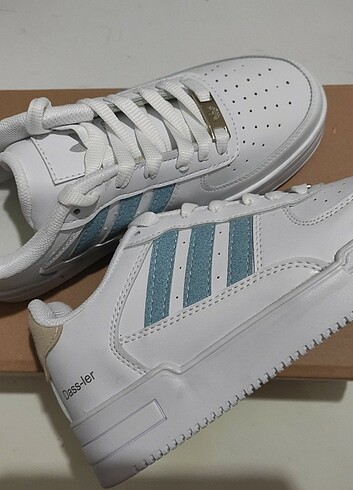 Adidas mavi şeritli 38 