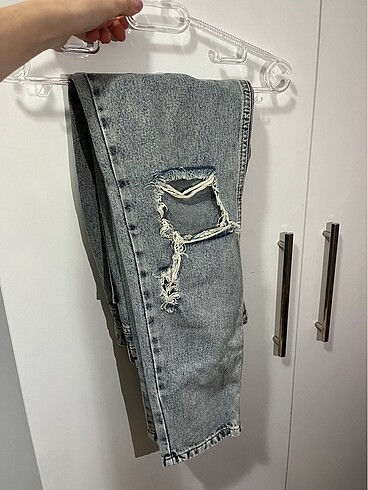 mom jean
