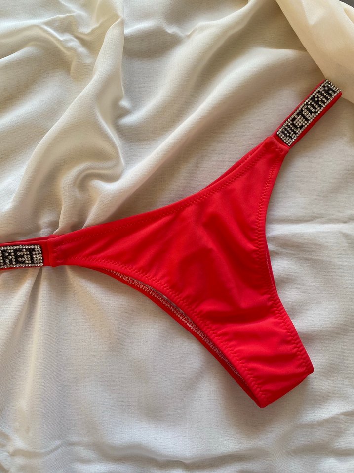 Kırmızı Parlak Midi Brazilyan kesim kadın bikini altı - Görsel 4