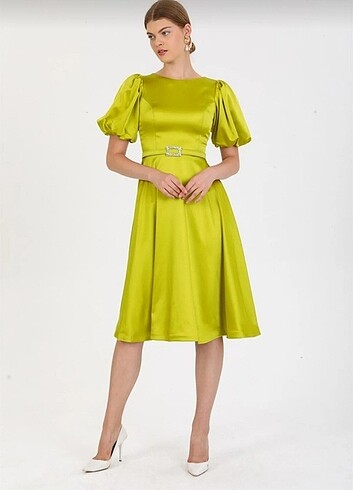 Balon kollu mini saten elbise fıstık yeşili 