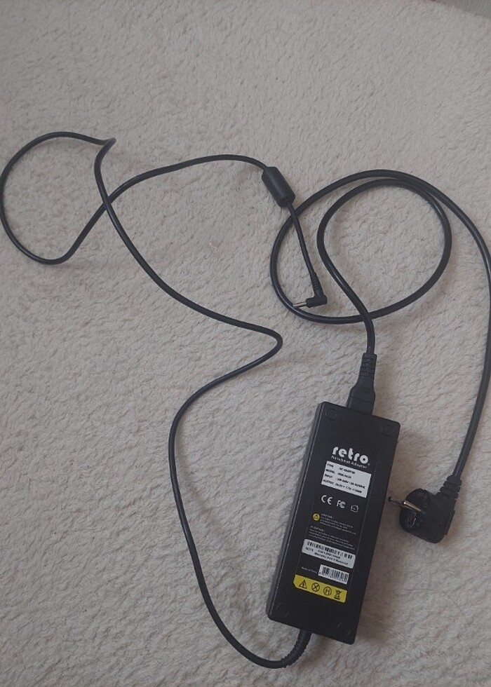 Laptop şarj aleti  - Görsel 2