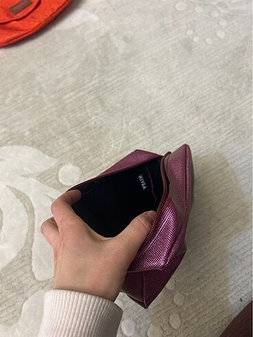 Beden Nıvea marka makyaj çantası