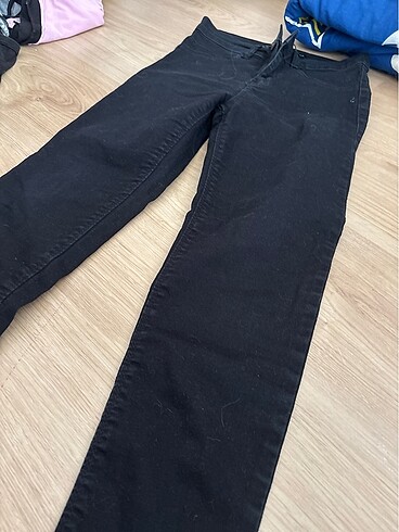 LC Waikiki Siyah dar paça pantolon