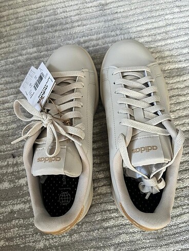 Adidas Advantage spor ayakkabı beyaz
