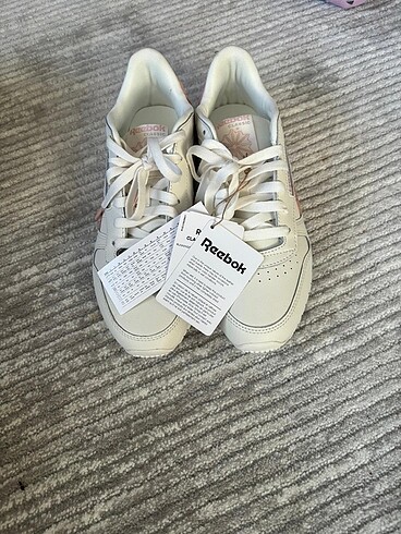 37,5 Beden Beyaz klasik reebok spor ayakkabı