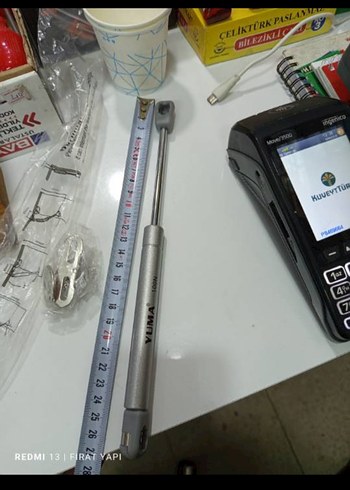Beden çeşitli Renk 20 Frenli menteşe + 4 Gazlı kapak pistonu