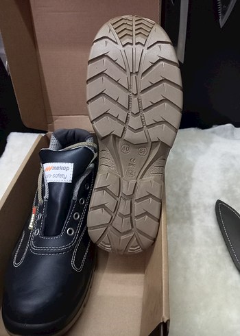 Erkek Siyah Gri Kayışlı Kauçuk iş ayakkabısi 40 numara - Görsel 2