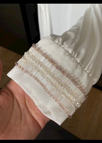 zara Boncuk İşlemeli Beyaz şifon Bluz