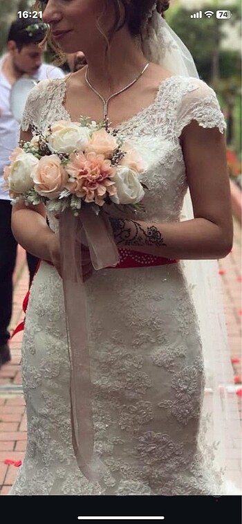 aysira işlemeli simli kısa kollu gelinlik - Görsel 2