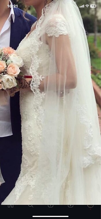 aysira işlemeli simli kısa kollu gelinlik - Görsel 3