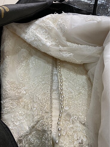 aysira işlemeli simli kısa kollu gelinlik - Görsel 5