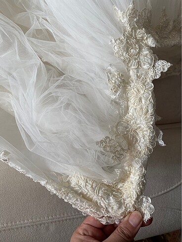 aysira işlemeli simli kısa kollu gelinlik - Görsel 13