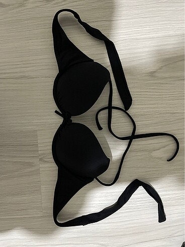 Penti bikini üstü