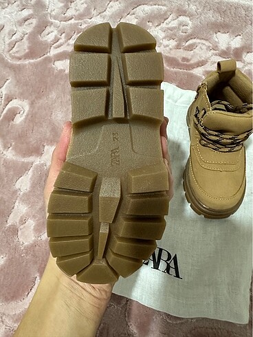 Zara Zara çocuk bot