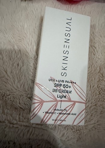 SPF50+ Açık Ten BB Krem - Görsel 2