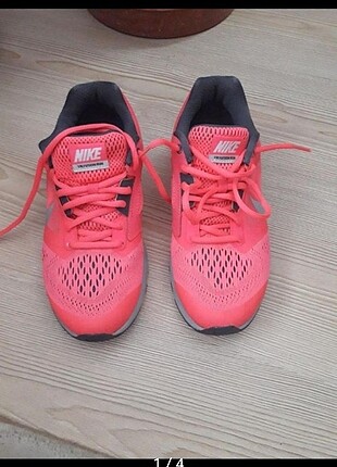 38 Beden Nike orijinal pembe spor ayakkabı 