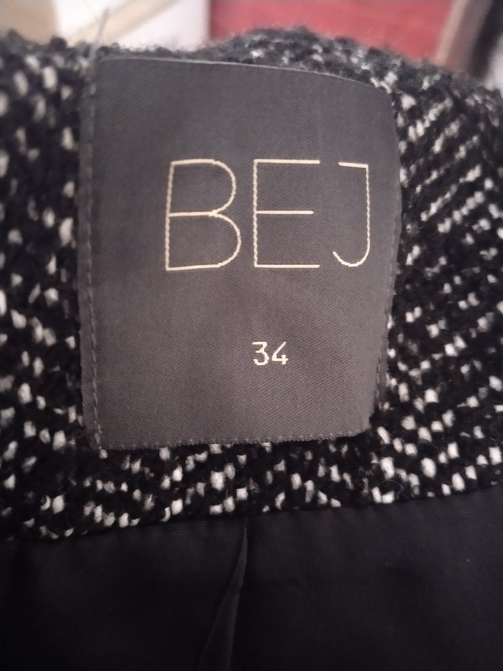 Kürk kapüşonlu, fermuarlı kaban - Görsel 4