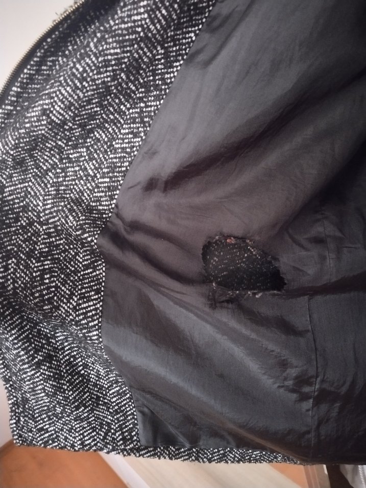 Kürk kapüşonlu, fermuarlı kaban - Görsel 3