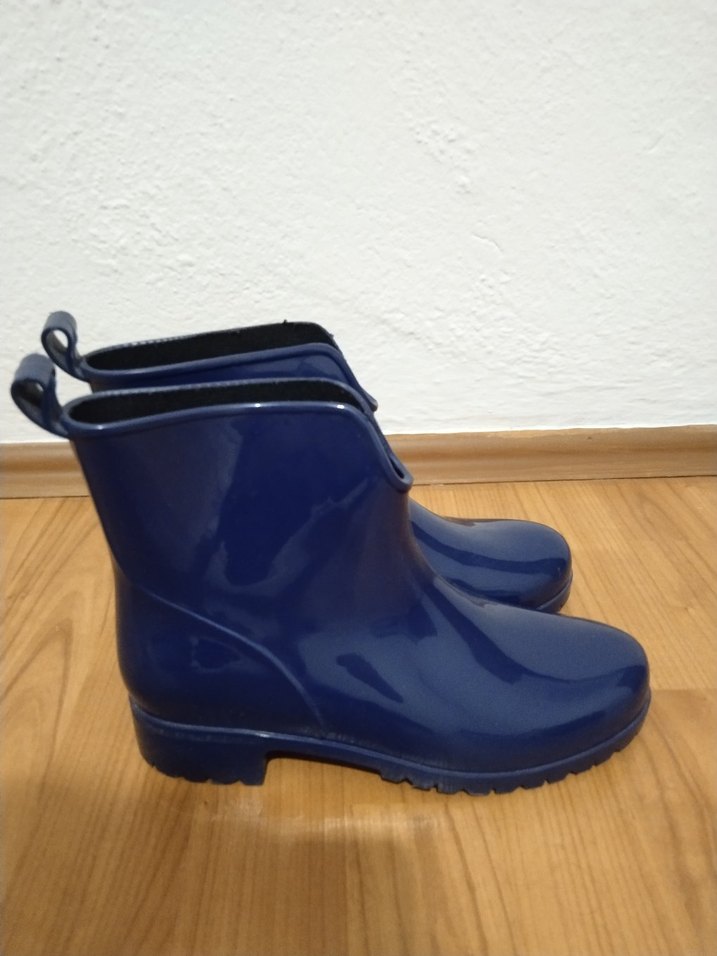 Kaymaz Taban Yağmur Botu
DEICHMANN marka, 37 beden. - Görsel 4