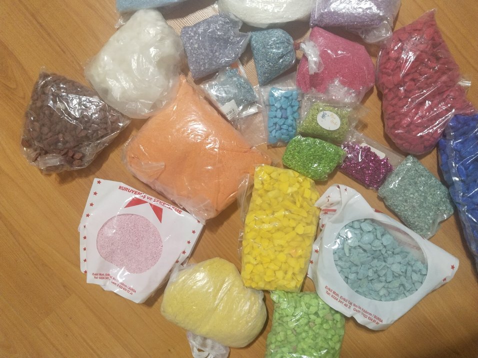 Renkli taşlar ve kumlar - Görsel 4