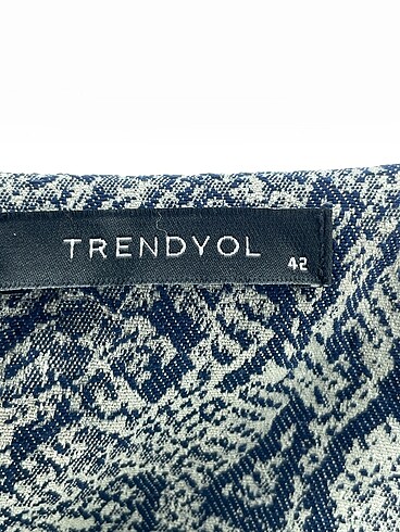 42 Beden çeşitli Renk Trendyol & Milla Kısa Elbise %70 İndirimli.