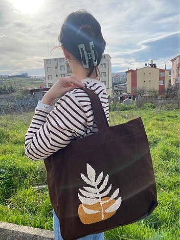 Beden Punch işlemeli çanta