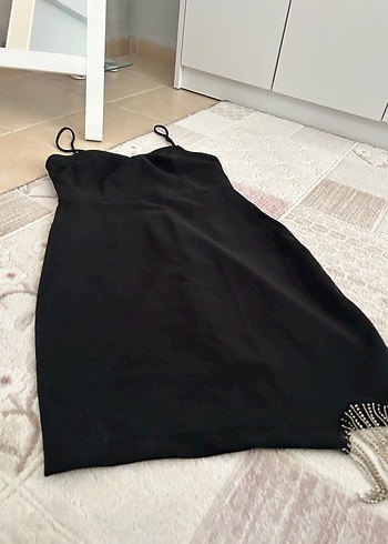 Trendyol & Milla Siyah Mini V Yaka Elbise