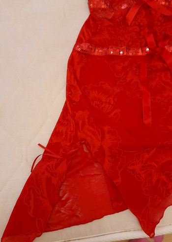 Kırmızı Desenli İnce Askılı Kadın Gecelik - Görsel 4