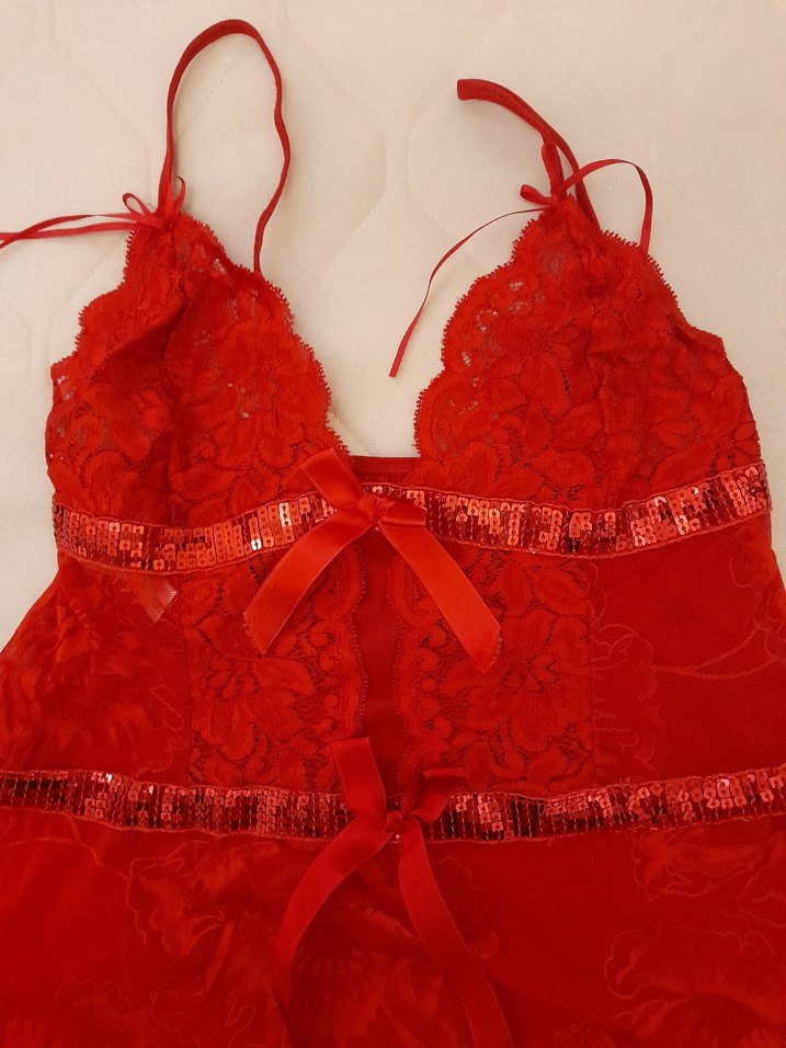 Kırmızı Desenli İnce Askılı Kadın Gecelik - Görsel 2