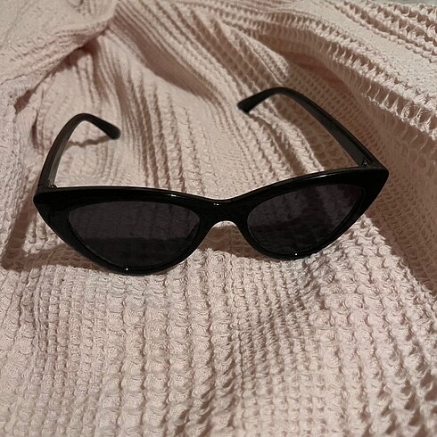 Beden H&M Cat Eye Güneş Gözlüğü