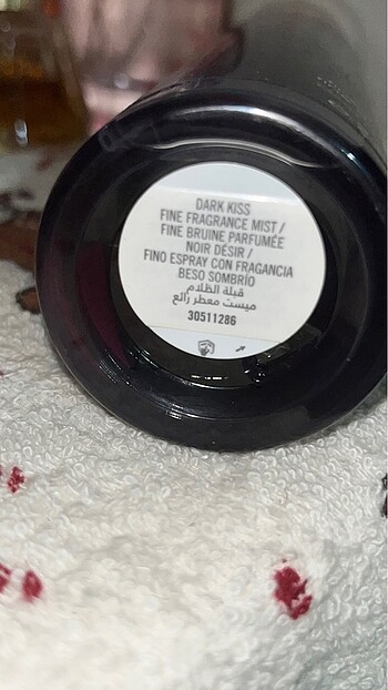 Beden Bath & Body Works Dark Kiss Vücut Spreyi