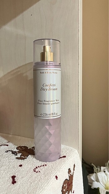 Bath & Body Works Bath & Body Works Confetti Dream Vücut Spreyi