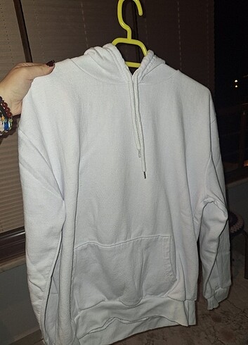 Beyaz sweatshirt