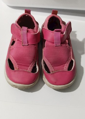 Kız Çocuk Pembe Cırtlı Sandalet