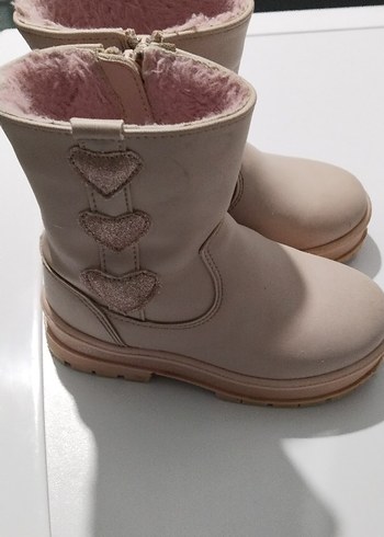 Pembe Nakışlı Kürklü Bot 2 ay kullanıldı yarı fiyatına veriyorum - Görsel 5