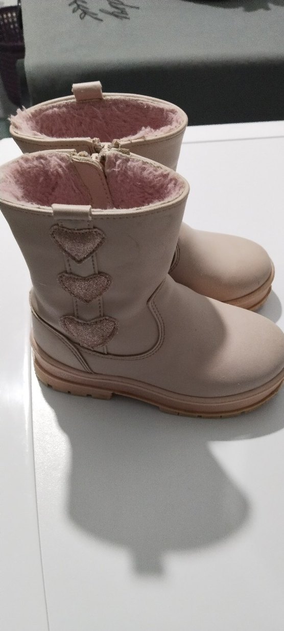 Pembe Nakışlı Kürklü Bot 2 ay kullanıldı yarı fiyatına veriyorum - Görsel 5