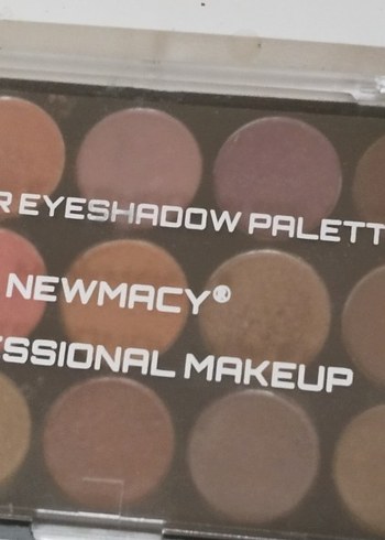 Newmacy Profesyonel Göz Farı Paleti