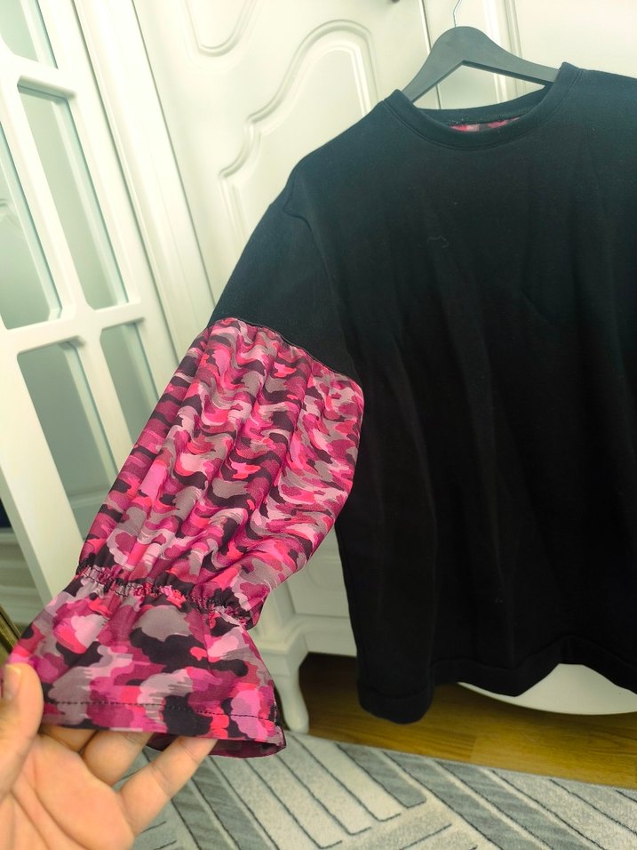 Pembe Desenli Volanlı Sweatshirt - Görsel 3