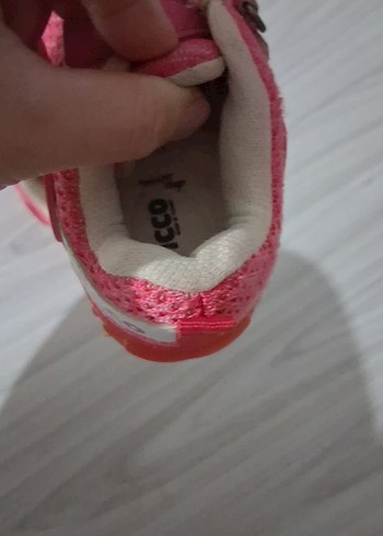 Kız Çocuk Pembe Cırt Cırtlı Spor Ayakkabı - Görsel 4