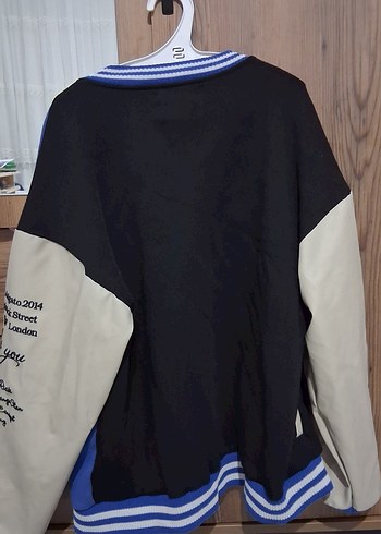 Baskılı Mavi Düğmeli Ceket - Görsel 4