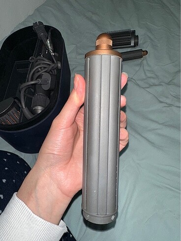 Dyson airwrap
