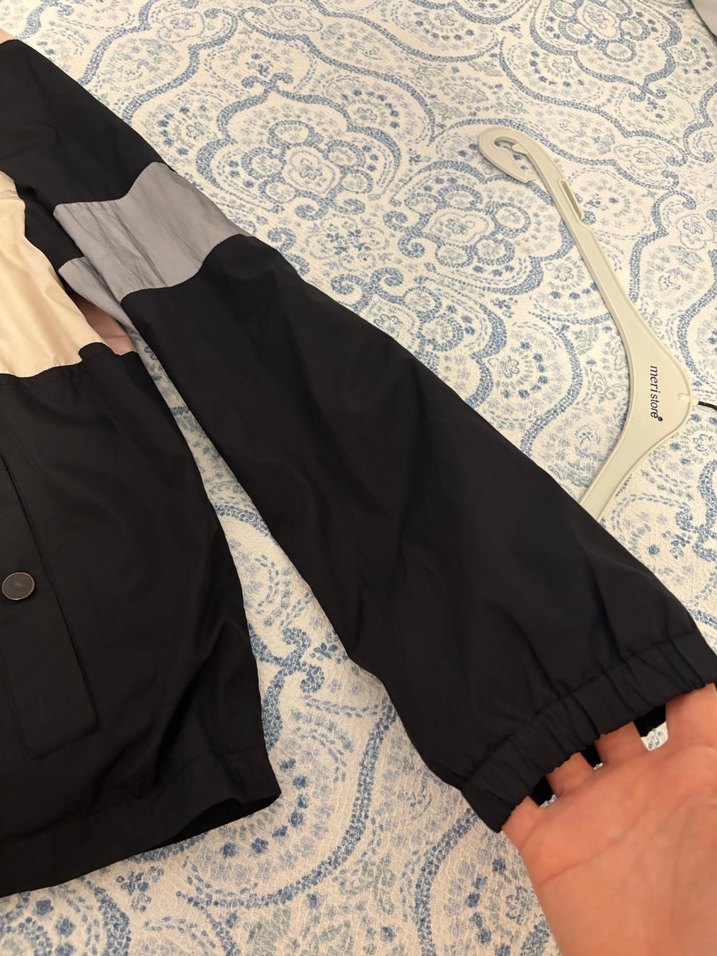 Renk Bloklu Kapüşonlu Kadın Ceket - Görsel 3