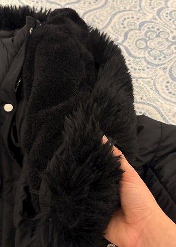 Siyah Kadın Kürklü Kış Montu - Görsel 4