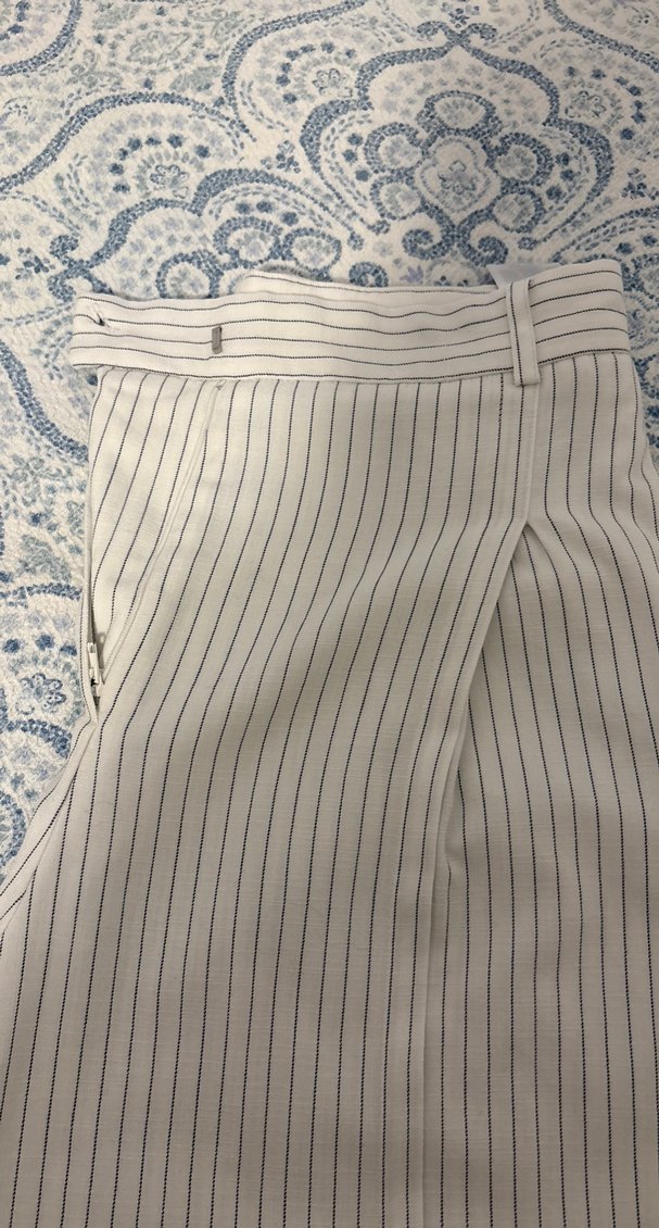 Düğmeli Beyaz Midi Kadın Takım Elbise - Görsel 3