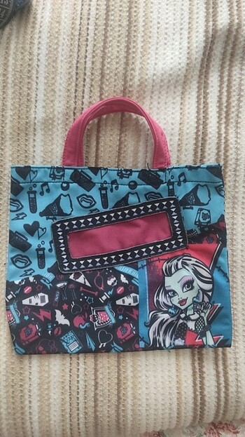 Monster high çanta