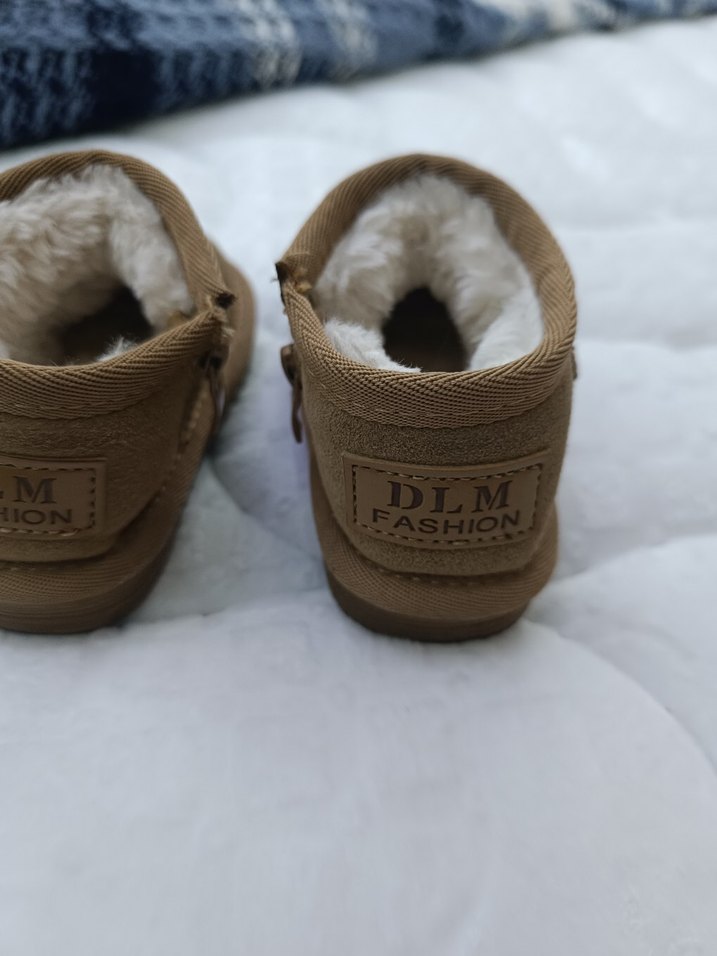 Kız Çocuk Kahverengi Kürklü Bot - Görsel 3