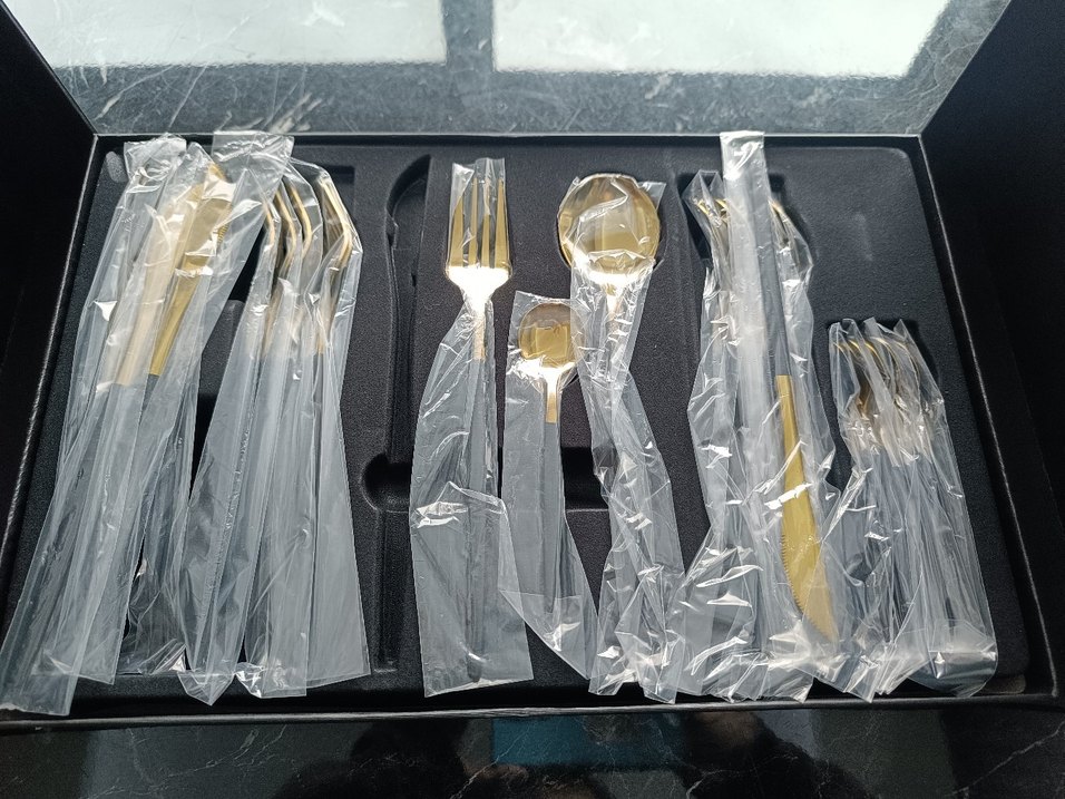 Altın ve Siyah 6kisilikÇatal Bıçak Kaşık Seti - Görsel 3