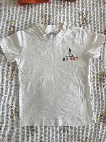 4 Yaş Beden Bilnet anaokulu 1 numara eşofman takımı ve tişörtü